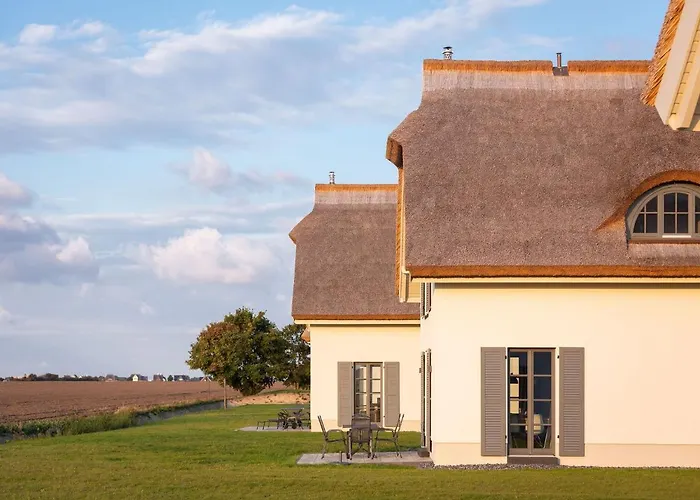 Reetland Am - Premium Reetdachvilla Mit 3 Schlafzimmern, Sauna Und Kamin E03 Ferienhaus Dranske