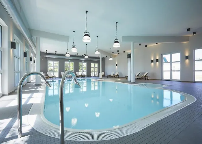Reetland Am - Premium Reetdachvilla Mit 3 Schlafzimmern, Sauna Und Kamin E03 Dranske